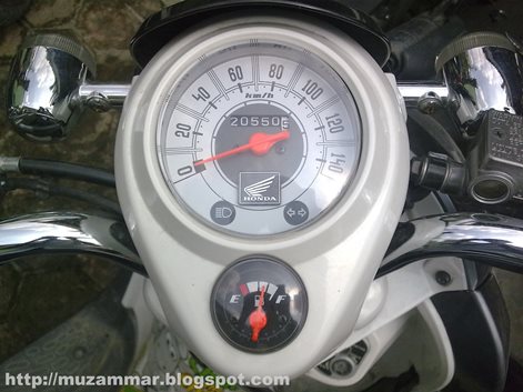 Komparasi Speedometer Honda Scoopy Karbu Dan Scoopy Fi Lebih Terkesan Simpel Dan Futuristik