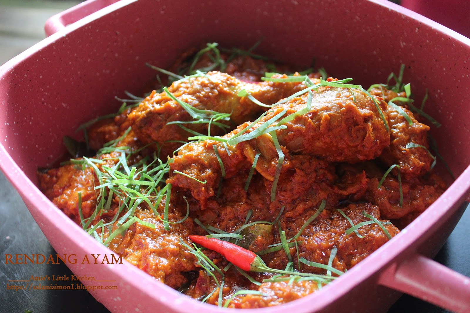 AMIE'S LITTLE KITCHEN: Resepi Rendang Ayam Paling Mudah 