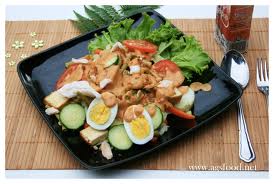 Recipes Indonesian Gado Gado on The Famous Indonesian Salad Served With A Rich Peanut Sauce