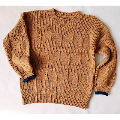 Вязаный свитер из твида