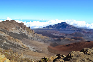 Haleakala crater - www.curiousadventurer.blogspot.com