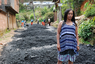  Dona de casa Anilda Perez dos Santos: pavimentação era um sonho antigo, agora realizado pela Prefeitura