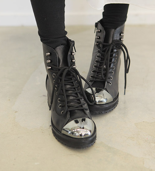 Metal Toe Lace Up Boots