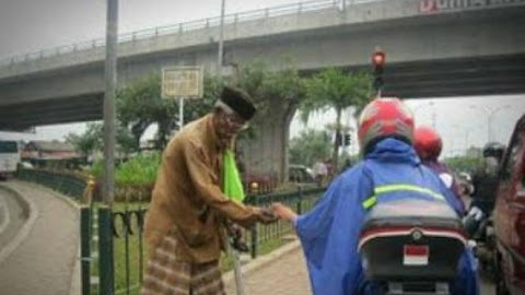 Kisah Pengemis & Istri Cantiknya