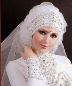 http://ddesigns.in/products/wedding-gowns-muslims.html