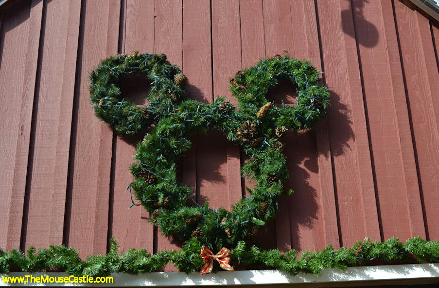 Happy Holidays From Walt's Barn!