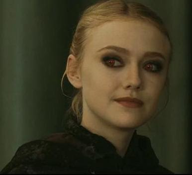 Dakota Fanning New Moon