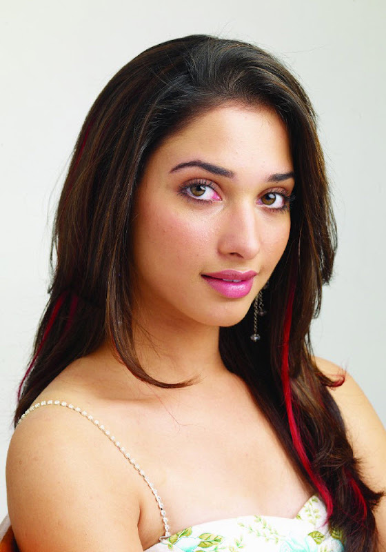 cute looking hot actress of tamil and telugu Tamanna latest images