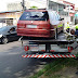Fiscalização remove e autua veículos estacionados irregularmente em Manaus