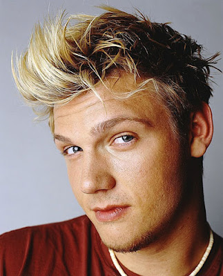 Nick Carter funky hairstyle. Nick's hair looked cool with messy texture 