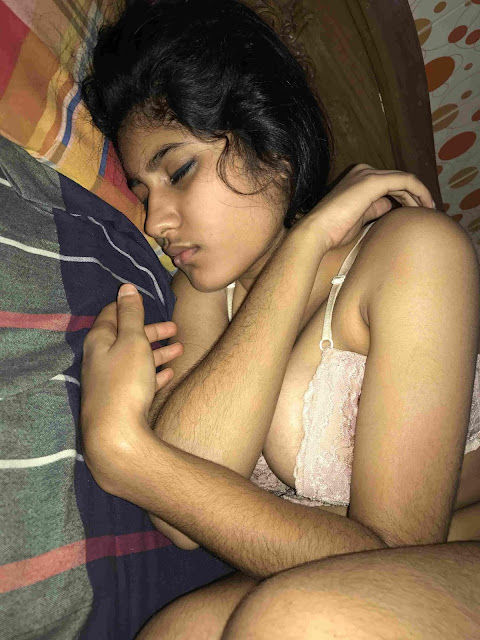 बहन को नींद की गोली देकर चोदा - नशे में की दीदी की चूत चुदाई - Bahan ko nind ki goli dekar choda