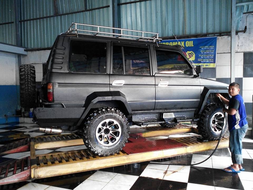  Modifikasi Kijang menjadi model Off Road dan Blazer 