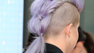 Cómo hacer una cresta punk con pelo largo Fácil paso a paso