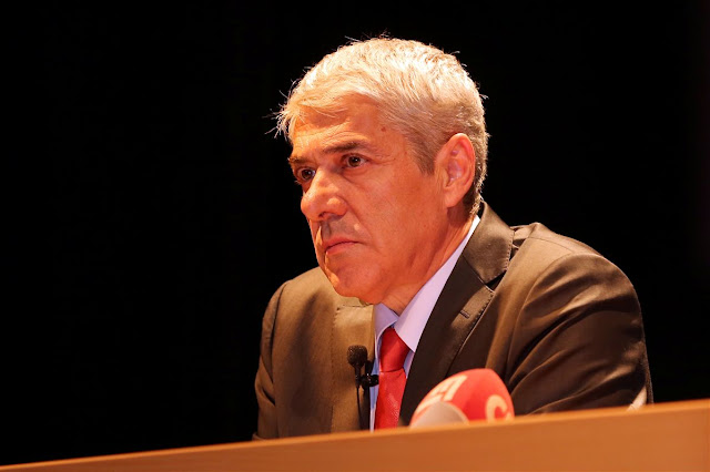 José Sócrates