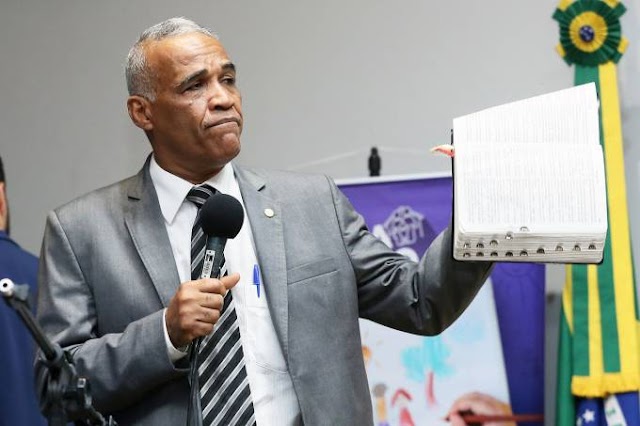 Deputado baiano propõe discussão “de doido para doido” com Bolsonaro