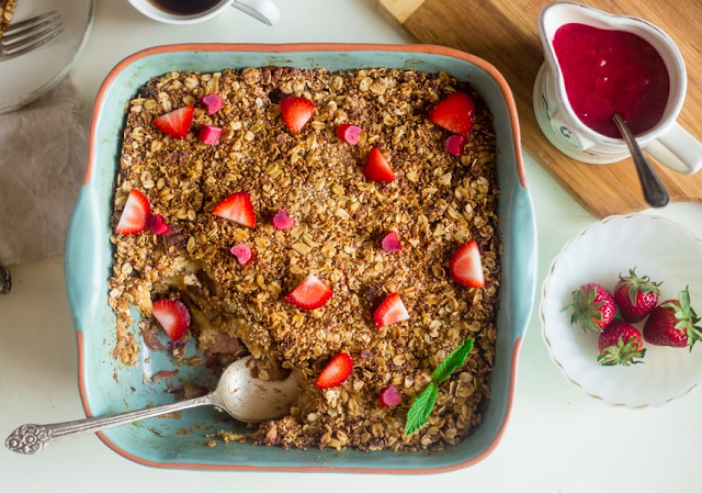 Easy Breakfast Strawberry French Toast Bake