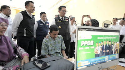 Gubernur Ridwan Kamil Didampingi Kadisdik Wahyu Mijaya Tinjau Pelaksanaan PPDB di Majalengka