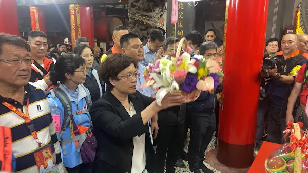 ▲彰化縣長王惠美出席白沙屯拱天宮進香團拜。（記者林明佑攝）