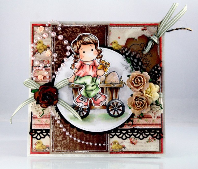 Claudia_Rosa_Happy Easterj_2pg