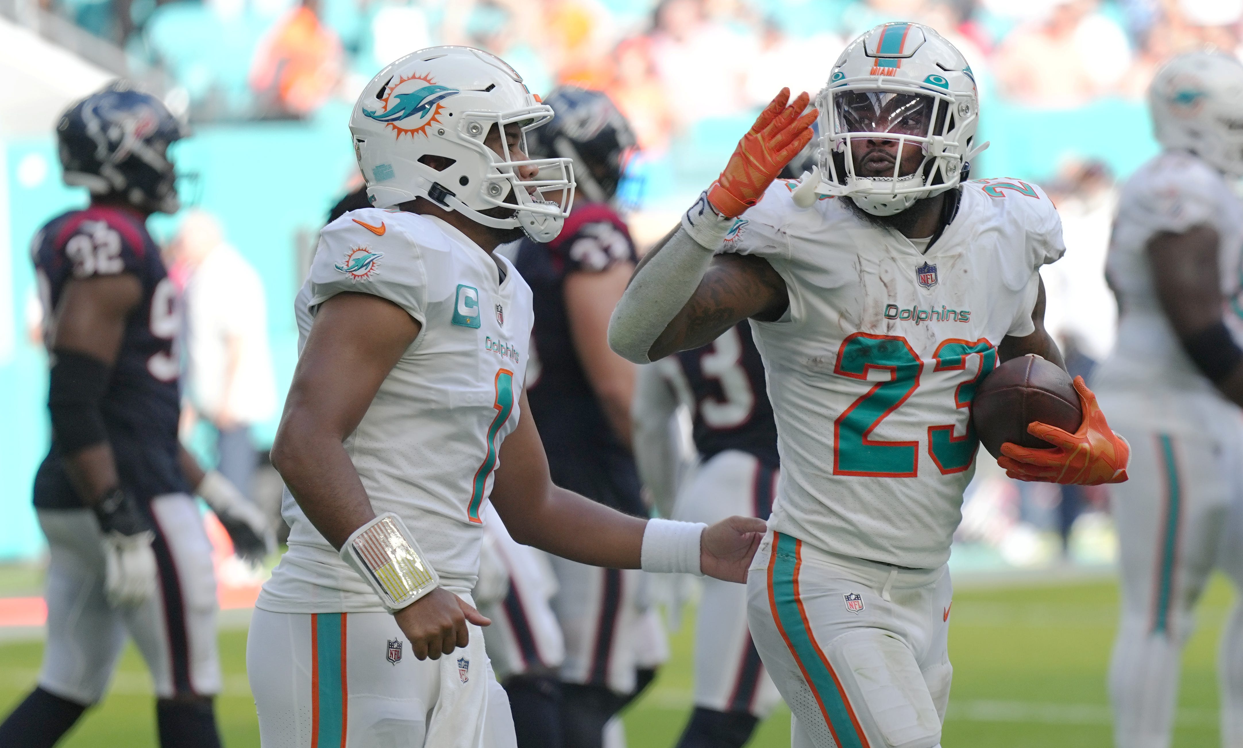 Dolphins Running Back Wants To Return To Miami NFL Trade Rumors