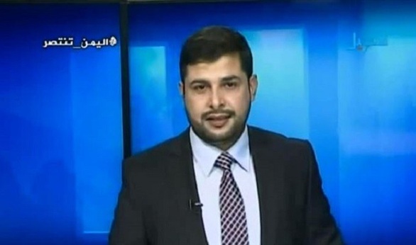 بالفيديو.. مذيع يمني ينعى على الهواء مباشرة شقيقه المقاتل في اللجان الشعبية