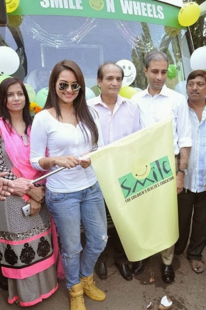 sonakshi sinha hot and sexy latest unseen photos