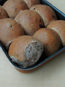 Finger Millet Bread Rolls with Sun dried tomatoes