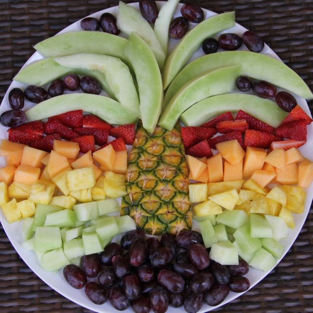 cute flower pot ideas for mother's day Palm Tree Fruit Tray | 640 x 640