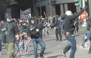 Αντιπατριωτισμός, μια πέμπτη φάλαγγα πληρωμένη με εκατομμύρια δολάρια και ευρώ