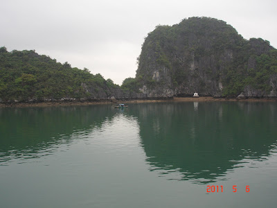 Fishing boat in Halong Bay - Vietnam