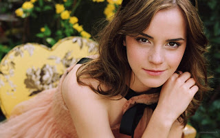 Emma Watson Hot HD Wallpaper