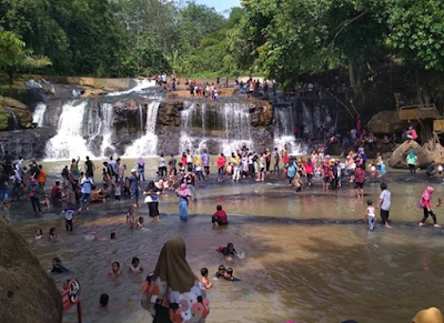 Wisata air terjun way kanan 