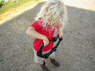 farm girl making hoop from inflations