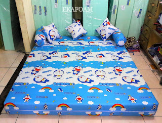 Sofa bed inoac corak motif new doraemon