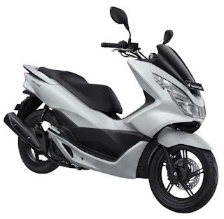  merupakan motor scooter berkelas premium di Indonesia Rekomendasi Oli Mesin Motor Honda PCX 150