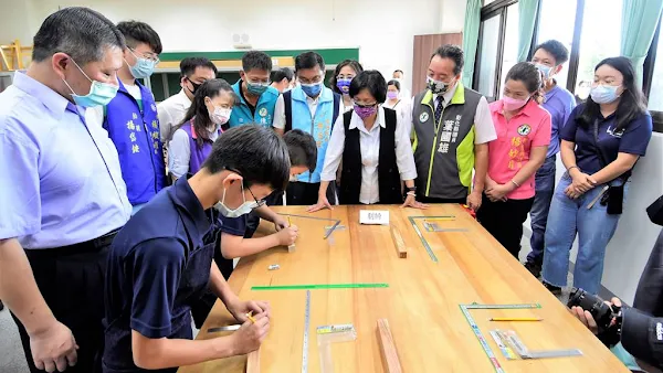 鹿港傳藝教育基地 鹿江國際中小學校舍今揭牌啟用