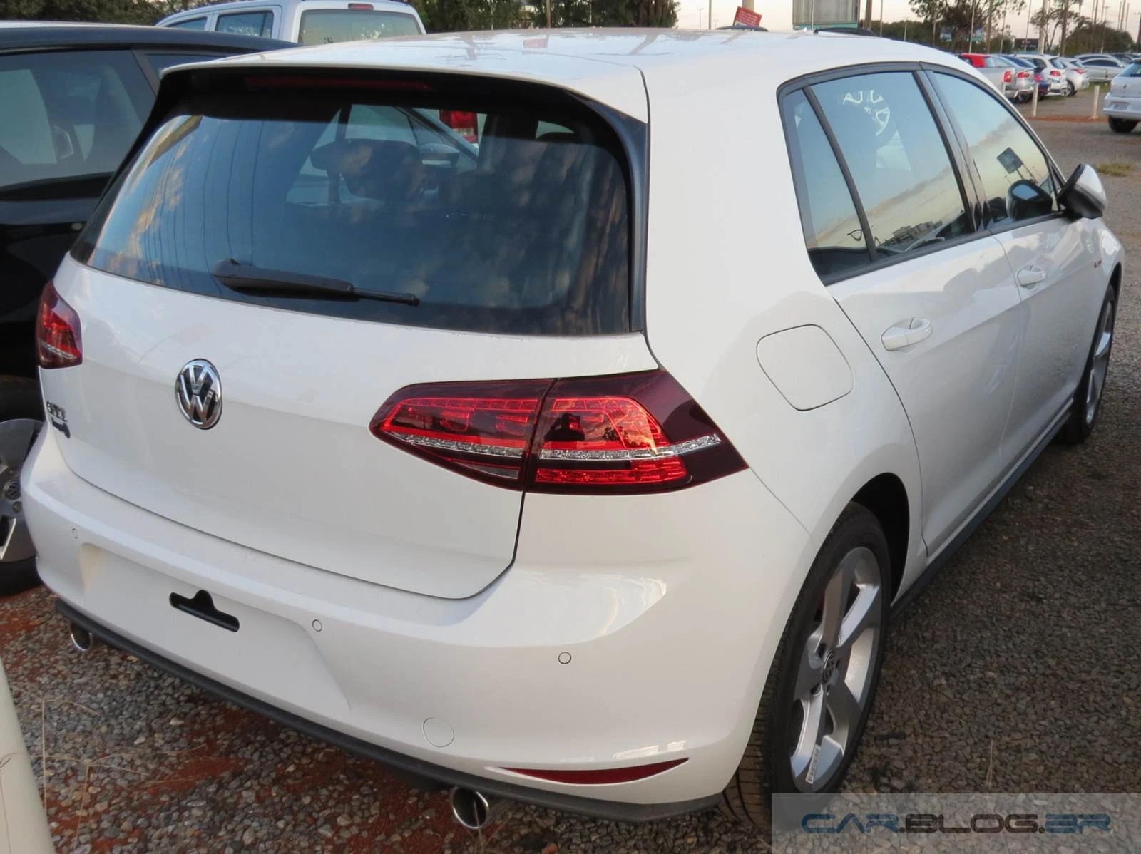 VW Golf GTI 2015 - Básico - Branco