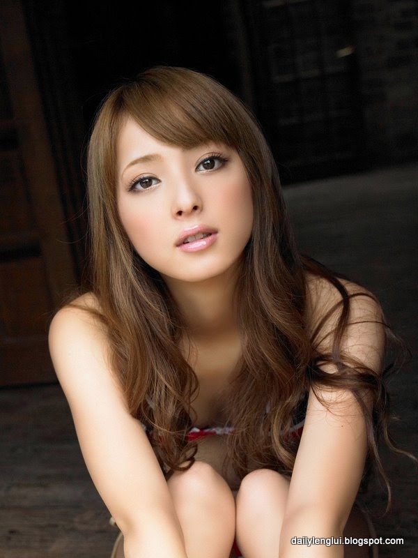 Nozomi Sasaki 佐々木希