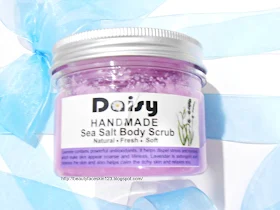 DAISY HANDMADE BODY Sea salt body scrub in Lavender