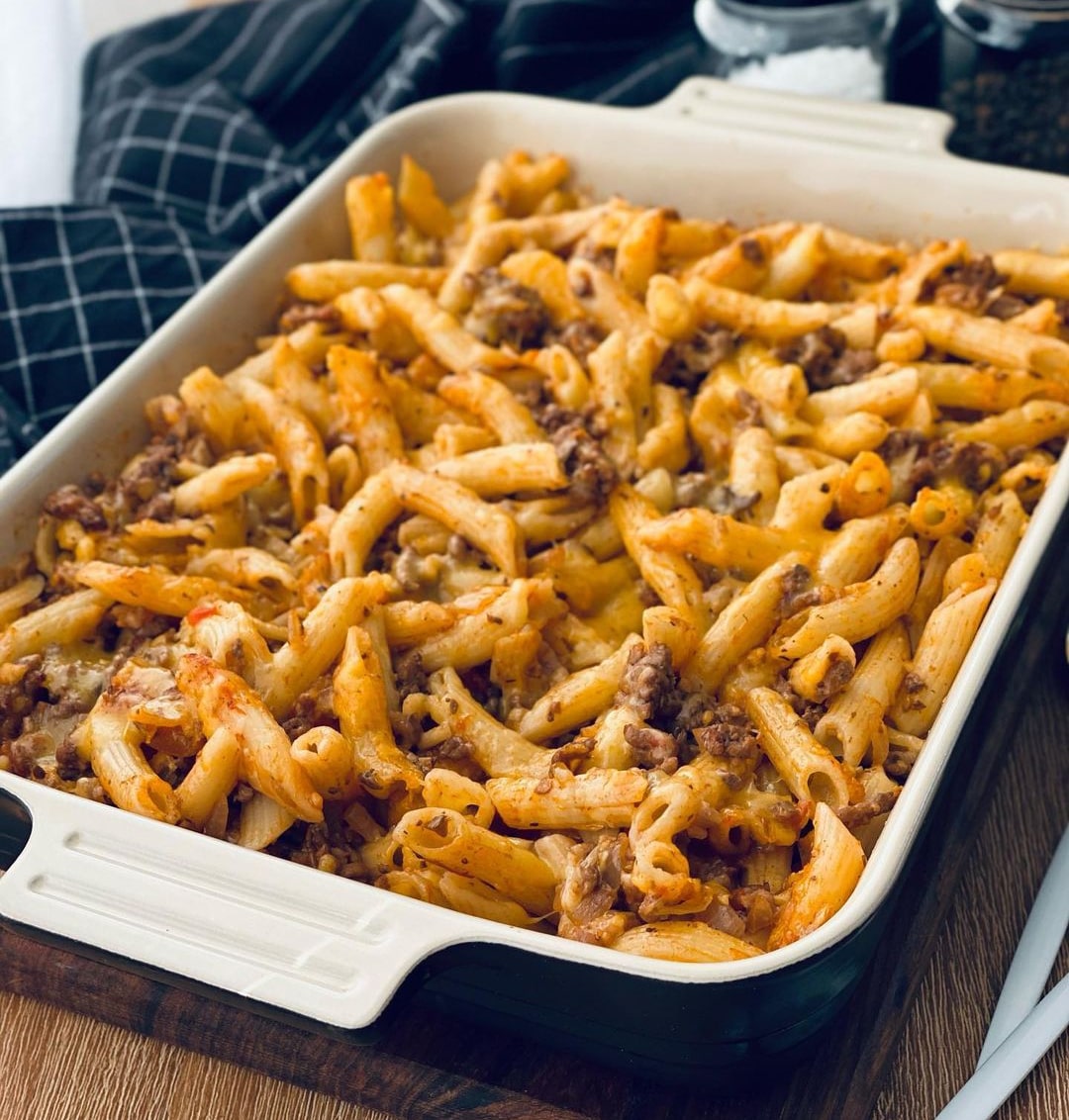 BOLOGNESE PASTA BAKE