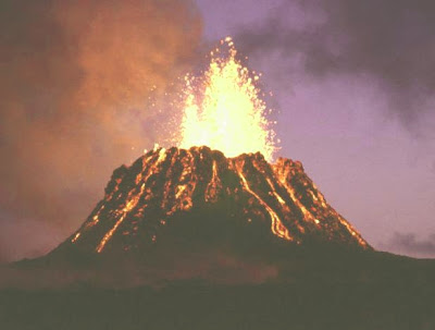 Having a look at the current status of volcanoes around the world,