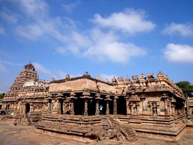 https://upload.wikimedia.org/wikipedia/commons/9/99/A_different_view_of_Airavatesvara_Temple.jpg