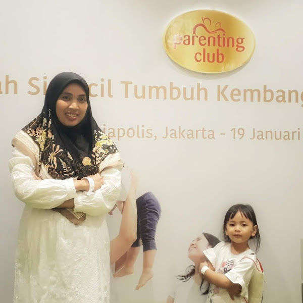 Sudahkah Si Kecil Tumbuh Kembang Sesuai Usianya? Yuk, Moms Cari Tahu Jawabannya