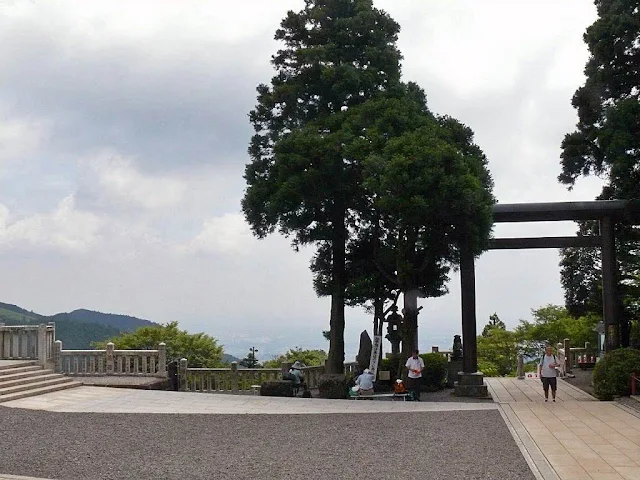 阿夫利神社