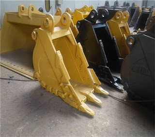 Bucket-Excavator-model-3-kuku-mini-excavator-cat-304