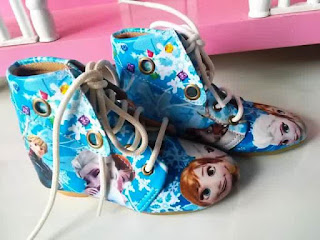 Sepatu Boot Frozen Anak Perempuan