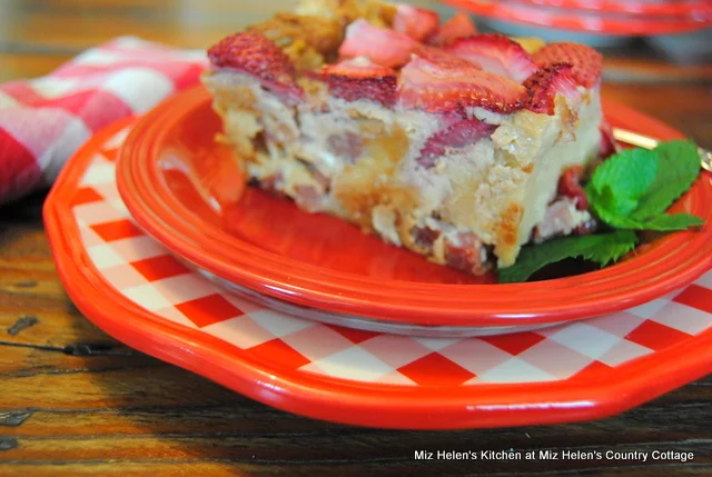 Strawberry Breakfast Bake at Miz Helen's Country Cottage