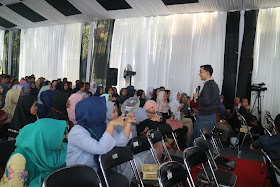 Seminar Motivasi untuk 500 Mahasiswa Universitas Ibnu Khaldun Bogor bersama Bank Indonesia dan Motivator Muda Edvan M Kautsar. motivator muda, motivator indonesia, motivator pengusaha, motivator entrepreneur, motivator nasional