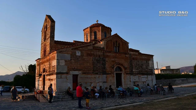 Αργολίδα: Τα εγκώμια στην Υπεραγία Θεοτόκο στον ιστορικό Ι.Ν. της Παναγίας του Βούζη (βίντεο)