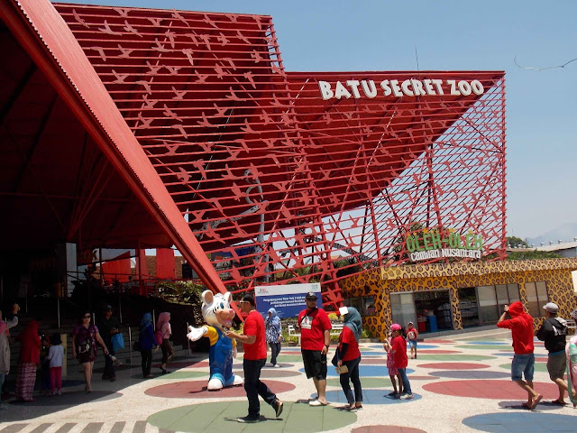 Batu Secret Zoo